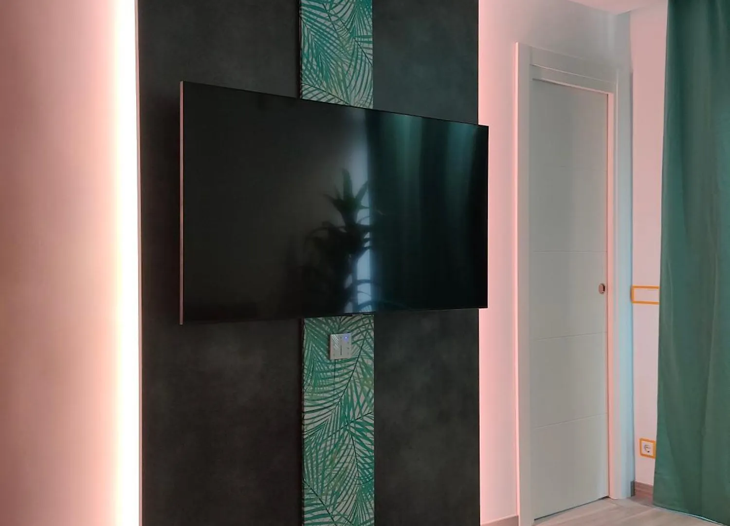 Aloha Lloret De Mar City Centerアパートメント アパート